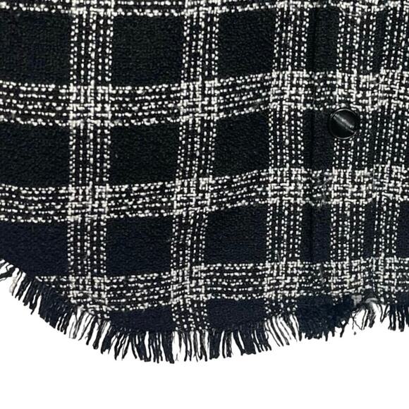 HOUSE OF HARLOW Women’s Black and White Tweed Frayed Shirt Jacket - Picture 2 of 4